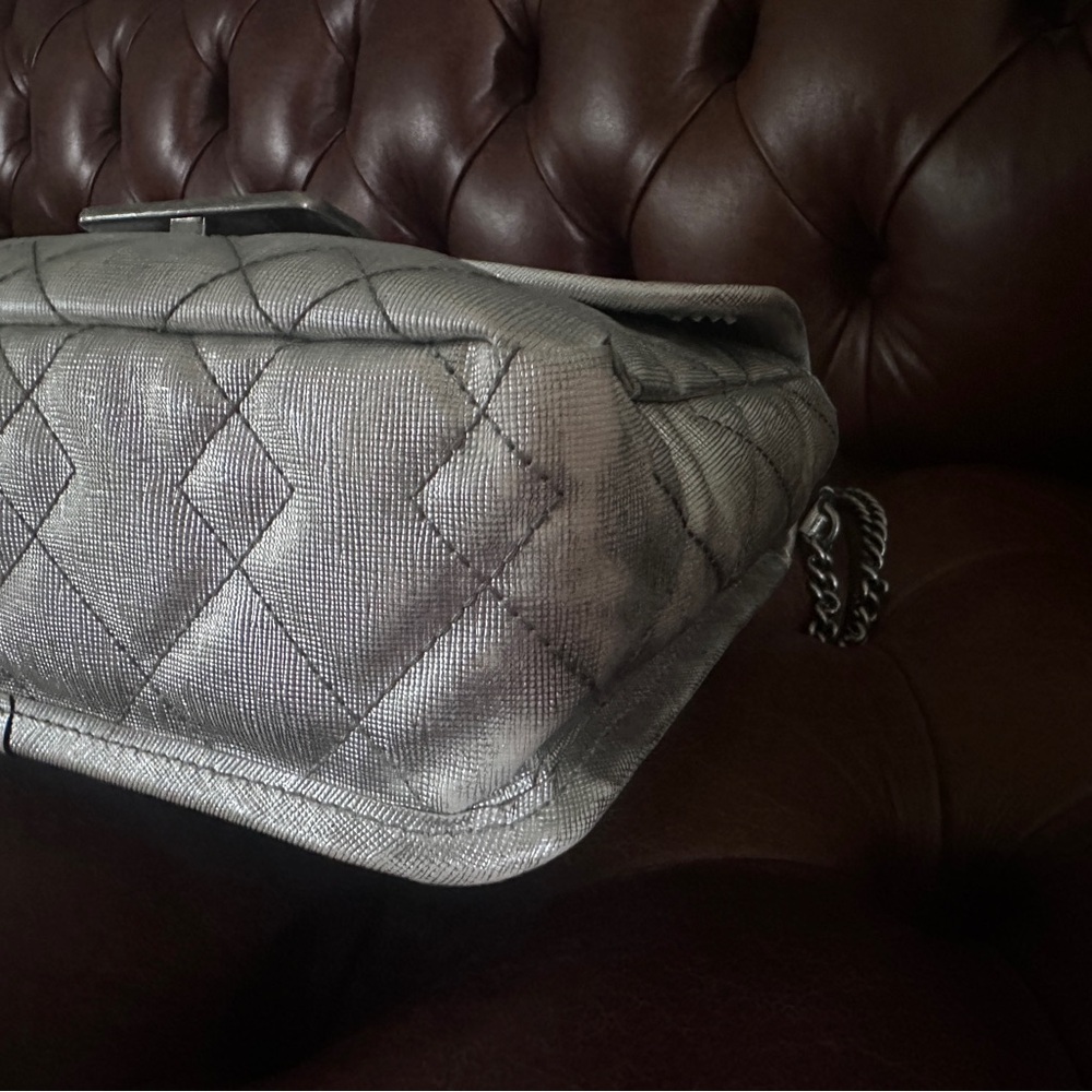 Marc Jacobs Silver Quilted Leather Crossbody Bag Metallic Chain Designer - Picture 6 of 9